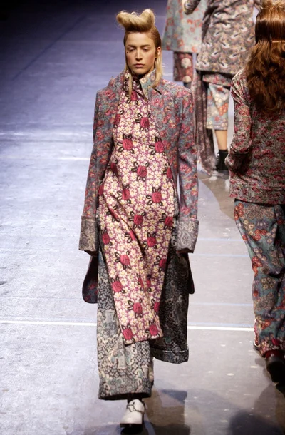 Look 3